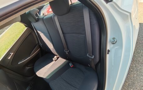 Hyundai Solaris II рестайлинг, 2016 год, 1 180 000 рублей, 11 фотография