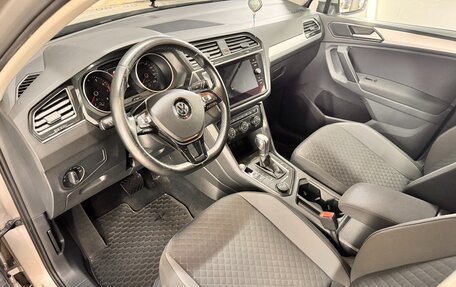 Volkswagen Tiguan II, 2017 год, 2 200 000 рублей, 10 фотография