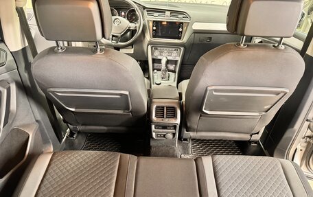 Volkswagen Tiguan II, 2017 год, 2 200 000 рублей, 13 фотография