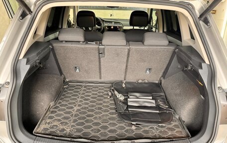 Volkswagen Tiguan II, 2017 год, 2 200 000 рублей, 15 фотография