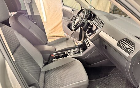 Volkswagen Tiguan II, 2017 год, 2 200 000 рублей, 17 фотография