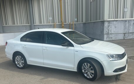 Volkswagen Jetta VI, 2013 год, 830 000 рублей, 6 фотография