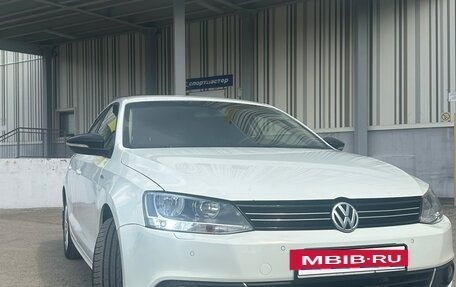 Volkswagen Jetta VI, 2013 год, 830 000 рублей, 4 фотография