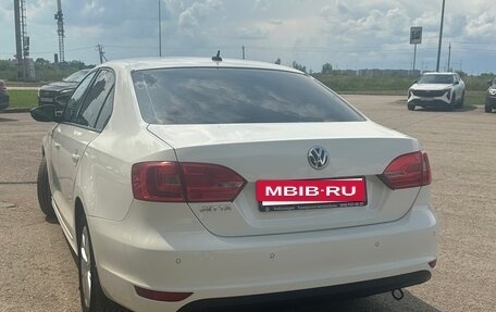 Volkswagen Jetta VI, 2013 год, 830 000 рублей, 10 фотография