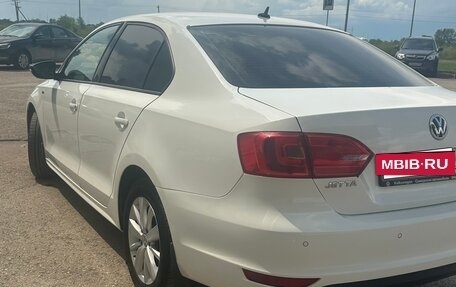 Volkswagen Jetta VI, 2013 год, 830 000 рублей, 11 фотография