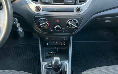 Hyundai Solaris II рестайлинг, 2018 год, 1 270 000 рублей, 20 фотография