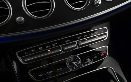 Mercedes-Benz E-Класс, 2017 год, 3 468 925 рублей, 20 фотография