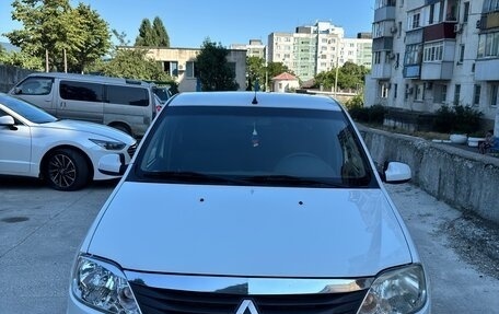 Renault Logan I, 2013 год, 530 000 рублей, 1 фотография