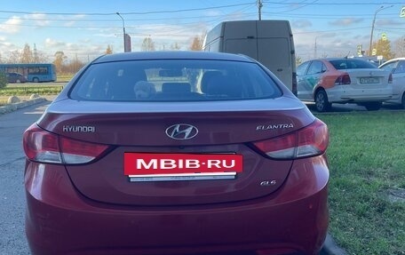 Hyundai Elantra V, 2012 год, 800 000 рублей, 3 фотография