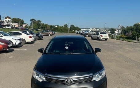 Toyota Camry, 2015 год, 1 900 000 рублей, 4 фотография