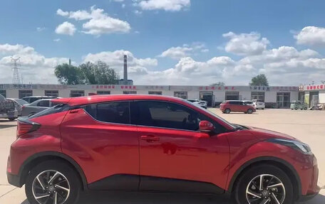 Toyota C-HR I рестайлинг, 2021 год, 1 800 025 рублей, 10 фотография