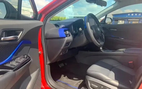 Toyota C-HR I рестайлинг, 2021 год, 1 800 025 рублей, 8 фотография