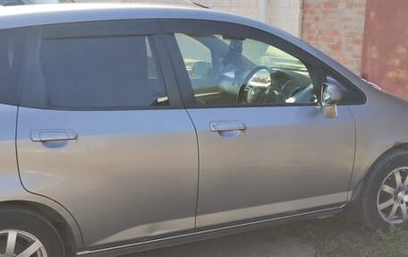 Honda Fit III, 2003 год, 500 000 рублей, 7 фотография