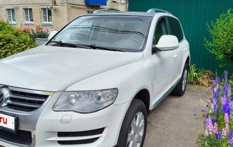 Volkswagen Touareg III, 2008 год, 1 000 000 рублей, 2 фотография