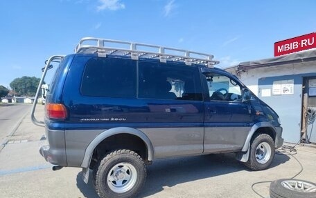 Mitsubishi Delica IV, 2000 год, 1 050 000 рублей, 4 фотография