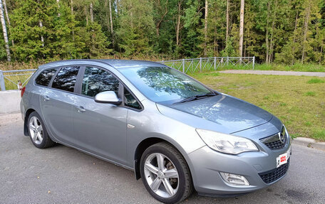 Opel Astra J, 2012 год, 735 000 рублей, 3 фотография