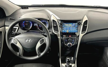 Hyundai i30 II рестайлинг, 2013 год, 925 000 рублей, 10 фотография