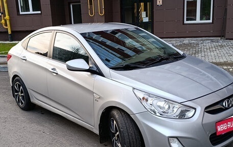 Hyundai Solaris II рестайлинг, 2012 год, 799 000 рублей, 1 фотография