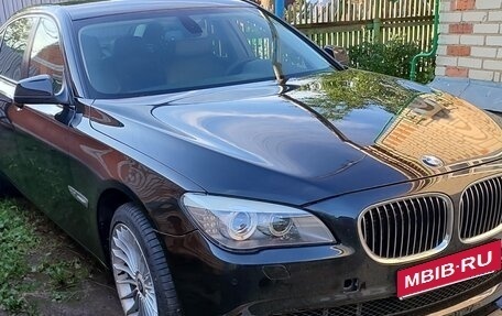 BMW 7 серия, 2011 год, 800 000 рублей, 1 фотография