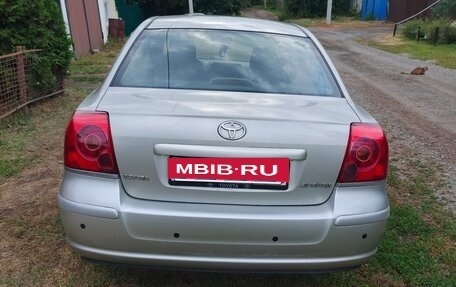 Toyota Avensis III рестайлинг, 2005 год, 630 000 рублей, 6 фотография