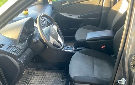 Hyundai Solaris II рестайлинг, 2011 год, 655 000 рублей, 6 фотография