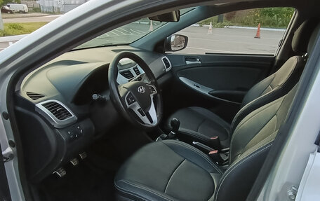 Hyundai Solaris II рестайлинг, 2012 год, 799 000 рублей, 3 фотография