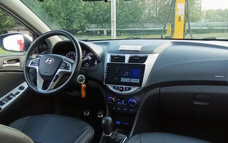 Hyundai Solaris II рестайлинг, 2012 год, 799 000 рублей, 5 фотография