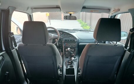 Chevrolet Niva I рестайлинг, 2016 год, 670 000 рублей, 5 фотография