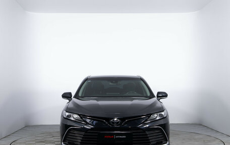 Toyota Camry, 2023 год, 3 590 000 рублей, 2 фотография