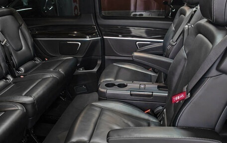 Mercedes-Benz V-Класс, 2018 год, 5 350 000 рублей, 13 фотография