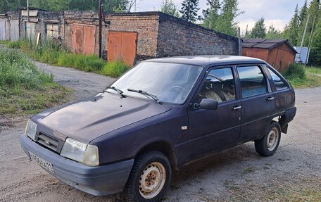 ИЖ 2126 «Ода», 2002 год, 120 000 рублей, 2 фотография