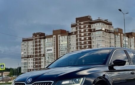 Skoda Superb III рестайлинг, 2016 год, 1 700 000 рублей, 2 фотография