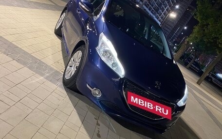 Peugeot 208 II, 2012 год, 900 000 рублей, 3 фотография
