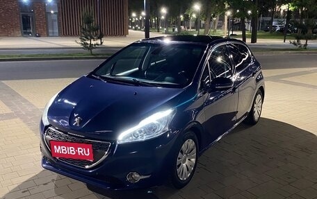 Peugeot 208 II, 2012 год, 900 000 рублей, 5 фотография