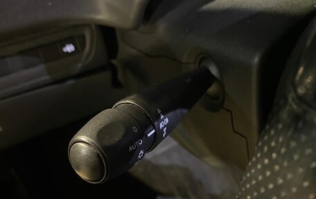Peugeot 208 II, 2012 год, 900 000 рублей, 19 фотография