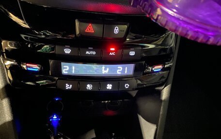 Peugeot 208 II, 2012 год, 900 000 рублей, 14 фотография