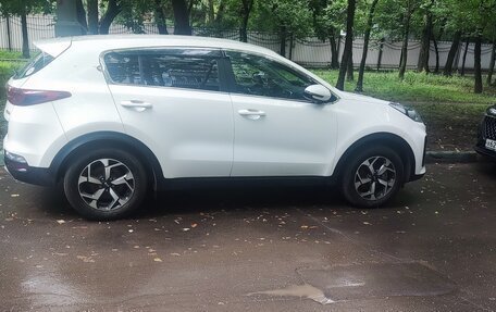 KIA Sportage IV рестайлинг, 2018 год, 1 300 000 рублей, 2 фотография