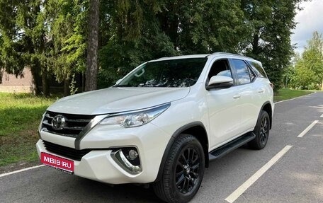 Toyota Fortuner II, 2019 год, 3 500 000 рублей, 1 фотография