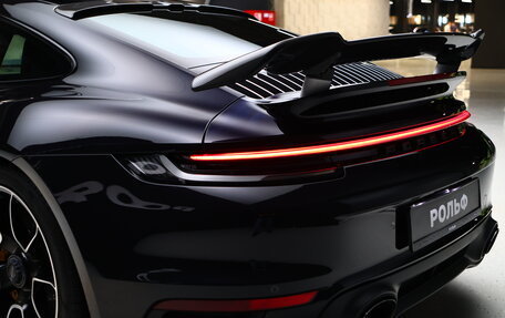 Porsche 911, 2021 год, 34 000 000 рублей, 14 фотография