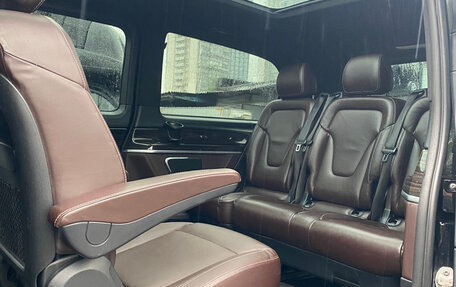 Mercedes-Benz V-Класс, 2017 год, 4 600 000 рублей, 16 фотография