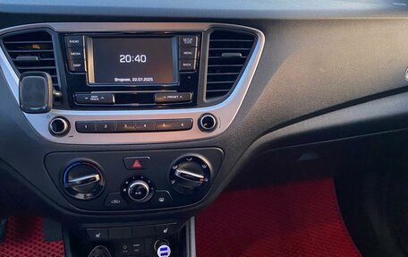 Hyundai Solaris II рестайлинг, 2017 год, 740 000 рублей, 12 фотография