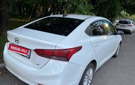 Hyundai Solaris II рестайлинг, 2017 год, 740 000 рублей, 4 фотография