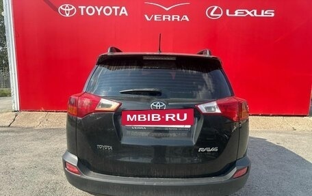 Toyota RAV4, 2015 год, 1 750 000 рублей, 5 фотография