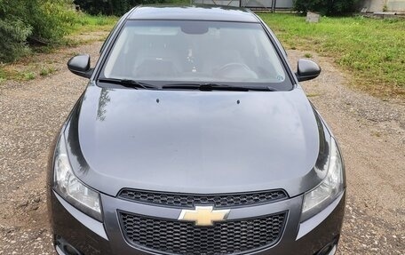 Chevrolet Cruze II, 2011 год, 720 000 рублей, 3 фотография