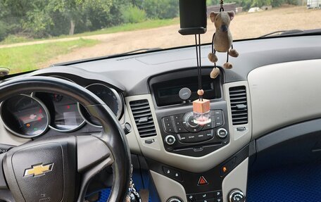 Chevrolet Cruze II, 2011 год, 720 000 рублей, 12 фотография