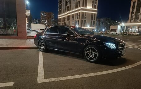 Mercedes-Benz E-Класс, 2017 год, 2 400 000 рублей, 8 фотография