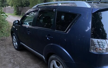 Mitsubishi Outlander III рестайлинг 3, 2008 год, 737 000 рублей, 4 фотография