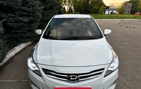Hyundai Solaris II рестайлинг, 2016 год, 1 045 000 рублей, 4 фотография