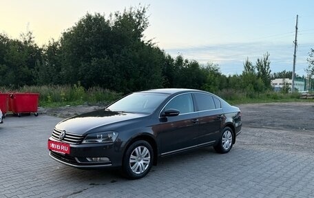 Volkswagen Passat B7, 2011 год, 1 135 000 рублей, 2 фотография