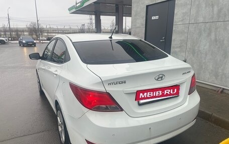 Hyundai Solaris II рестайлинг, 2015 год, 800 000 рублей, 6 фотография